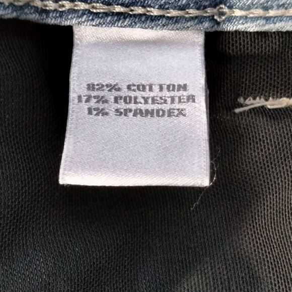 "Fashion Bug" woman's shorts  - Picture 6 of 7